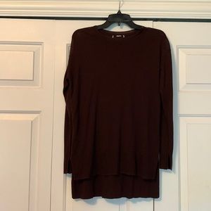 maroon sweater